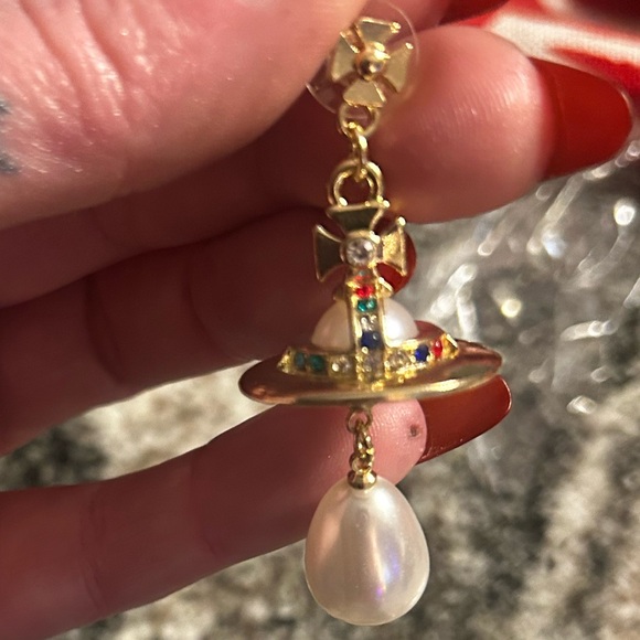 vivienne westwood Crystal saturn Pearl  Dangle earrings - Picture 5 of 5